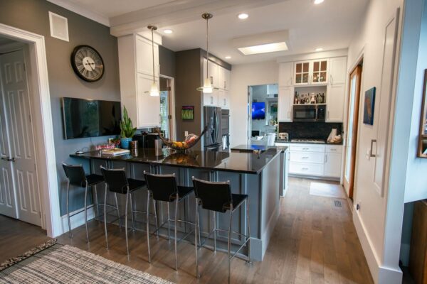 Shaker Style In Fashion Grey & White Satin Full Kitchen