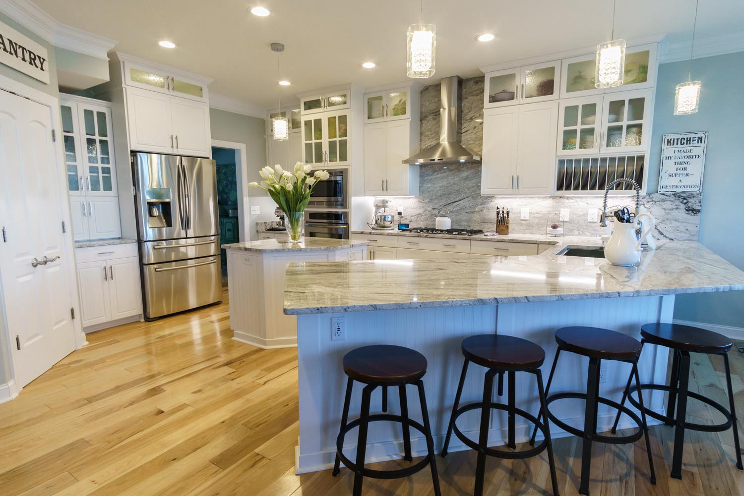 Cottage Style in White Satin Full Kitchen